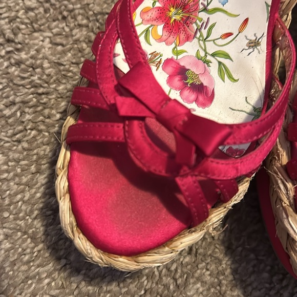 Guess pink wedges - Picture 11 of 11